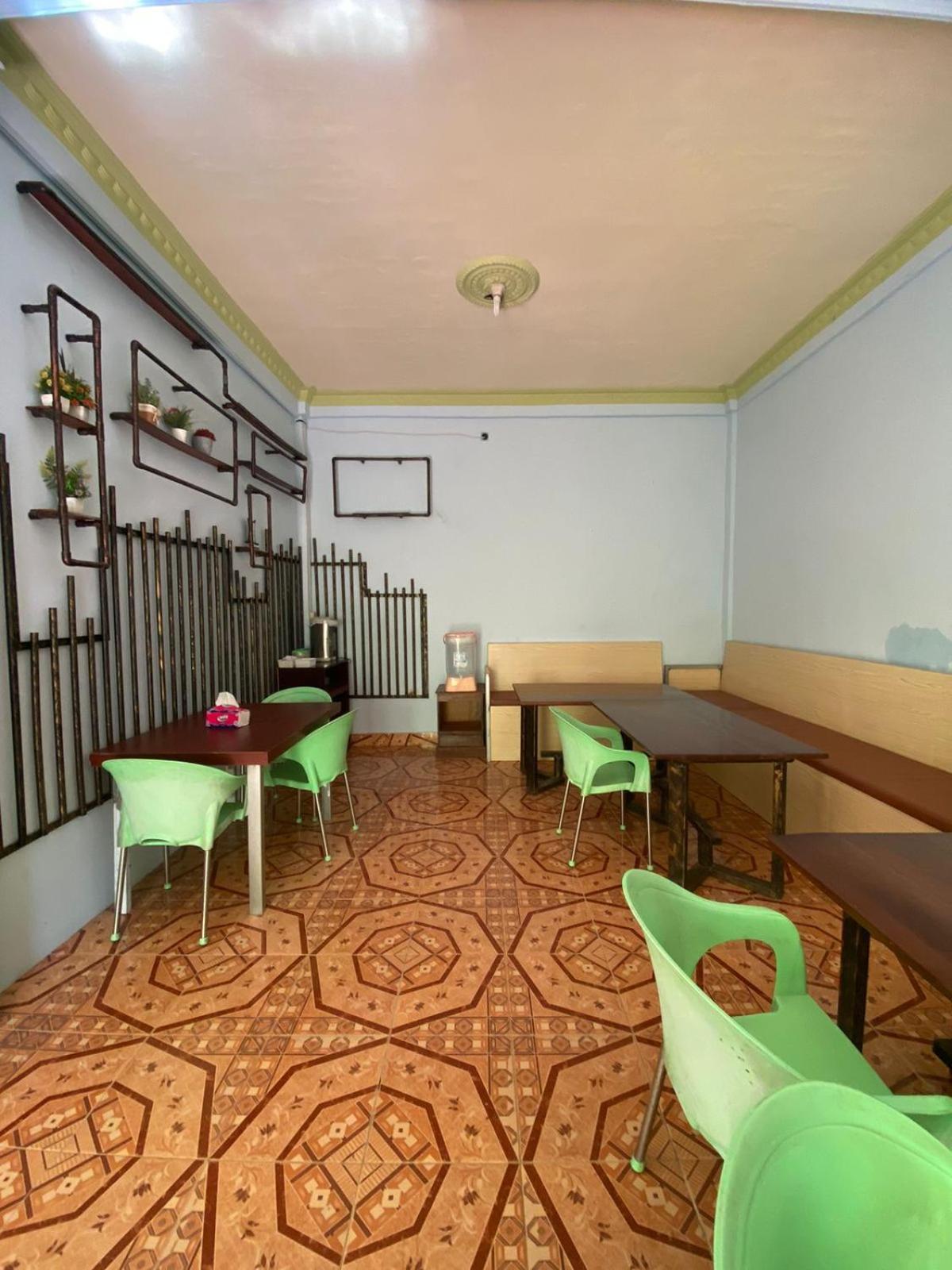 Kurnia Family Homestay & Restaurant! Huu Zewnętrze zdjęcie